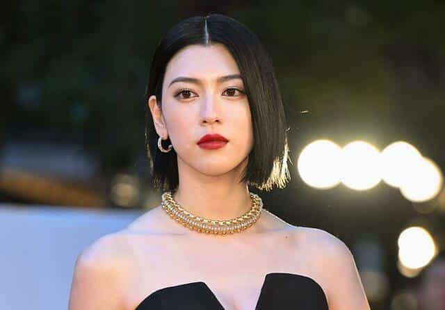 三吉彩花 画像